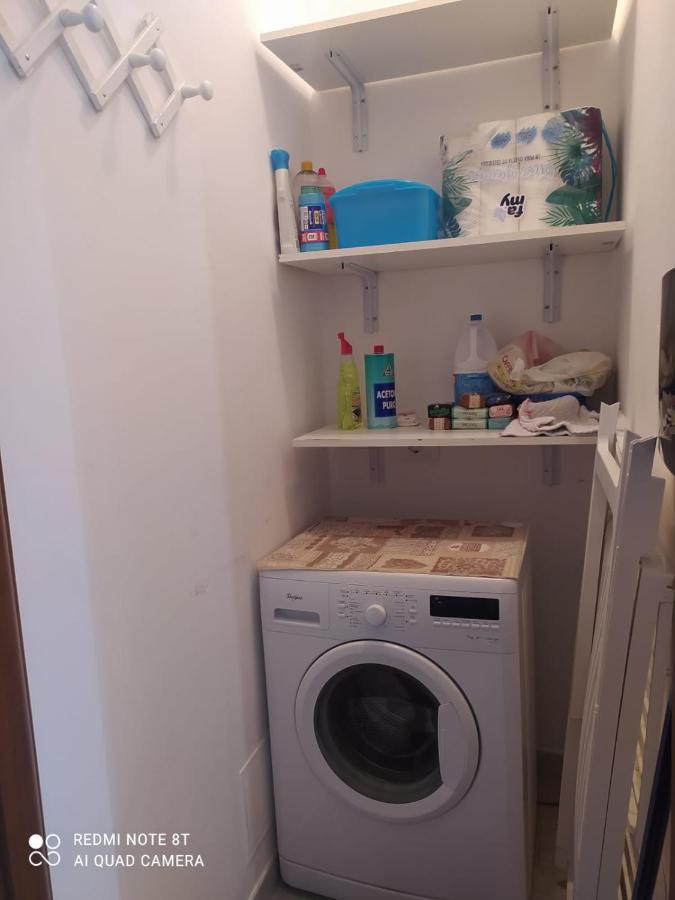Casa Vacanza Indaco Fiumicino Exteriör bild