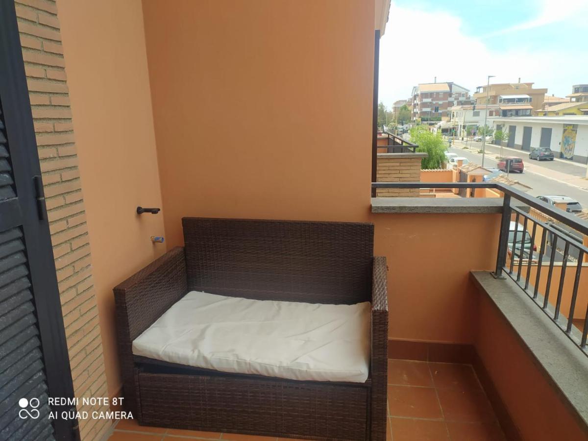 Casa Vacanza Indaco Fiumicino Exteriör bild